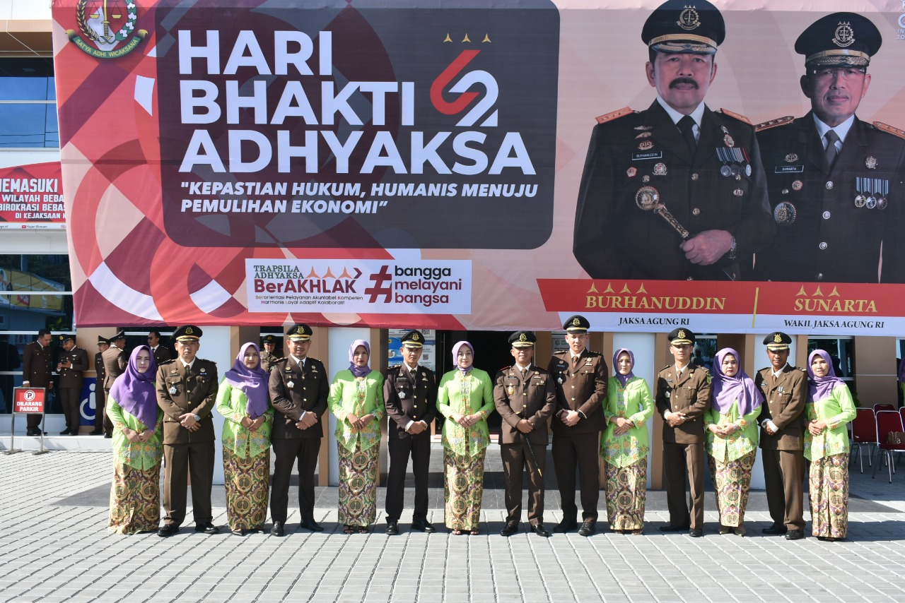 Irup Hari Bhakti Adhiyaksa Ke Kajari Bireuen Bacakan Amanat Jaksa