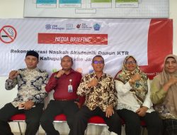 Dinkes Pidie Jaya Bersama The Aceh Institute Rekonsiderasi Naskah Akademik Qanun KTR