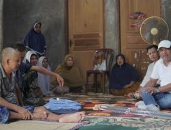 Gerak Cepat Mukhlis Takabeya Sambangi Rumah Korban Kecelakaan di Kuta Blang